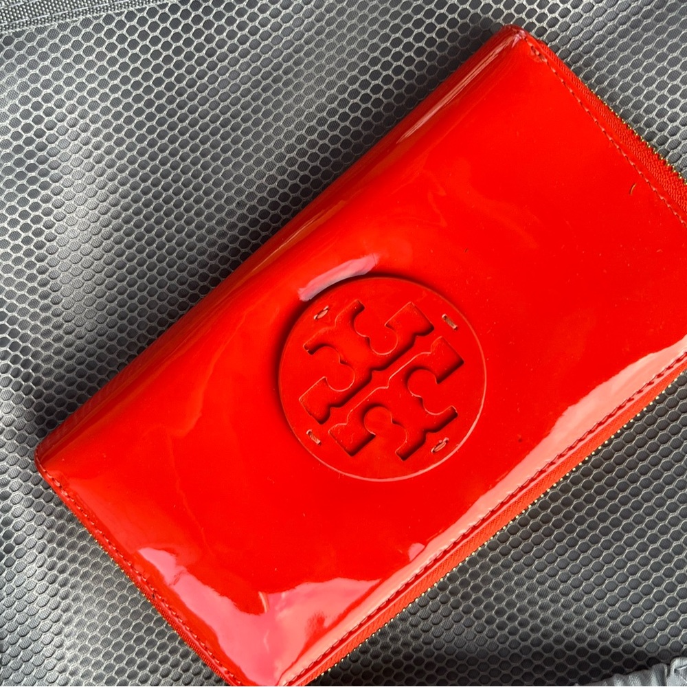 Tory Burch Vibrant Red Patent Phone Case